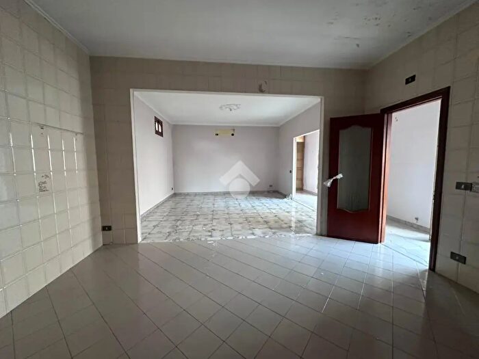 Appartamento trilocale in vendita in Via Botticelli, Cardito