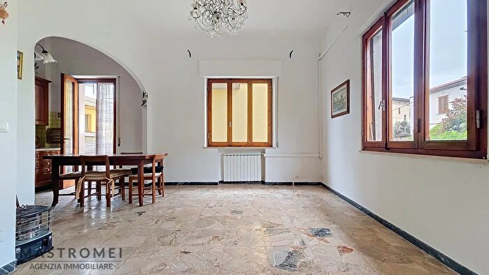 Appartamento con 5 locali in vendita in Via Verdi, Altopascio