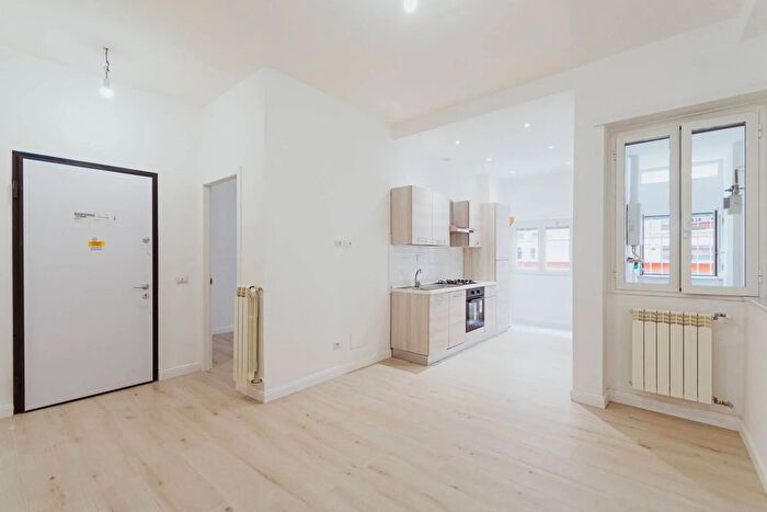 Appartamento bilocale in vendita in Via Gregorio Ricci Curbastro, Roma