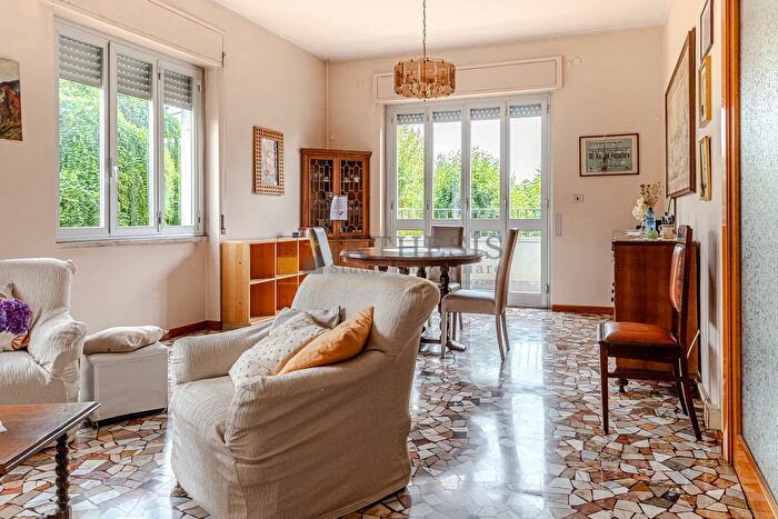 Casa con 5 locali in vendita in Via Tintoretto, Besana In Brianza