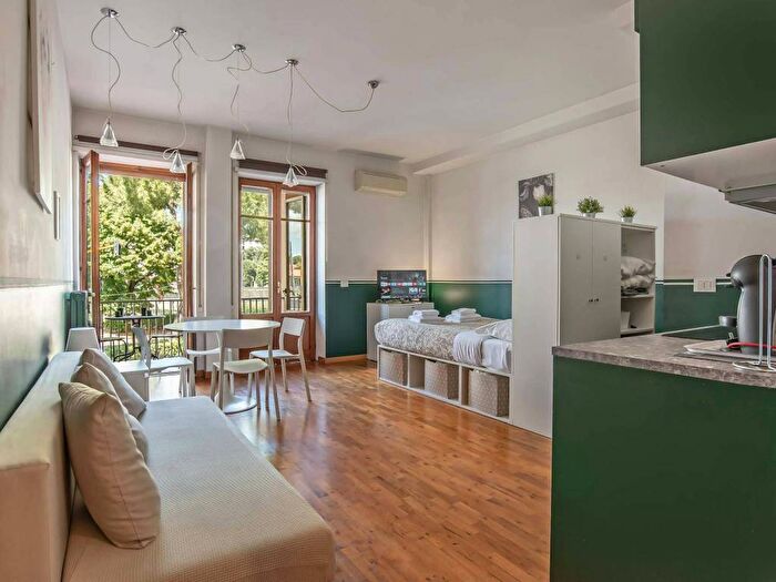 Appartamento monolocale in affitto in Viale Francesco Redi, Porta al Prato San Jacopino, Firenze