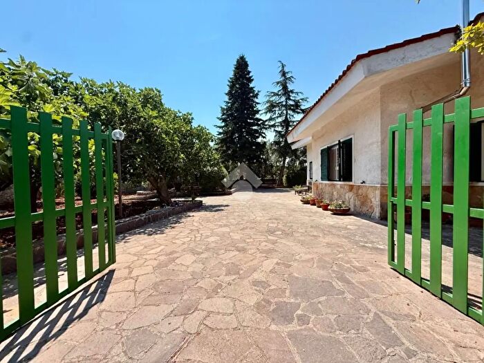 Casa quadrilocale in vendita in Contrada Impalata, Monopoli