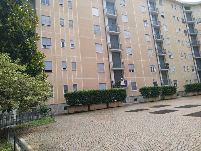 Appartamento trilocale in affitto in Via Luigi Salvatore Cherubini, Barriera di Milano, Torino