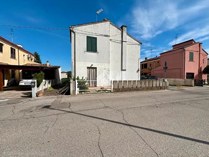 Appartamento trilocale in vendita in Via Runzi, Fusignano