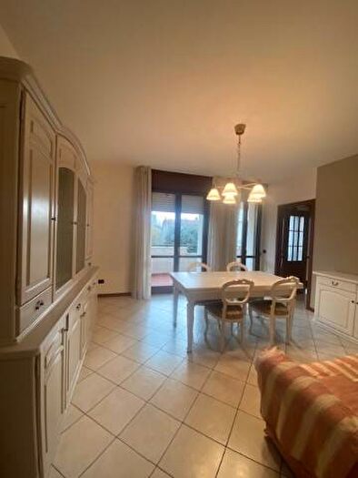 Appartamento quadrilocale in affitto in Villaggio Giardino, Modena