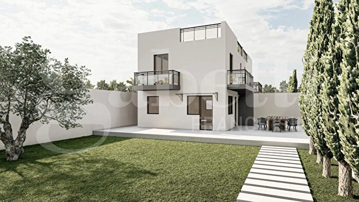 Casa quadrilocale in vendita in Via Lanza di Scalea, Palermo