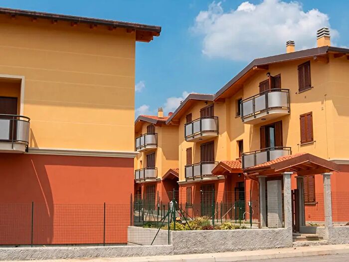 Case in Vendita e in Affitto - 2