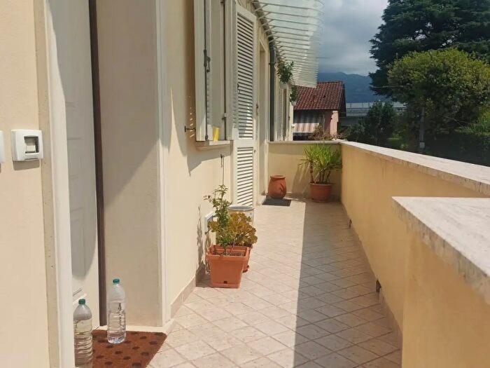 Appartamento quadrilocale in vendita in Massa