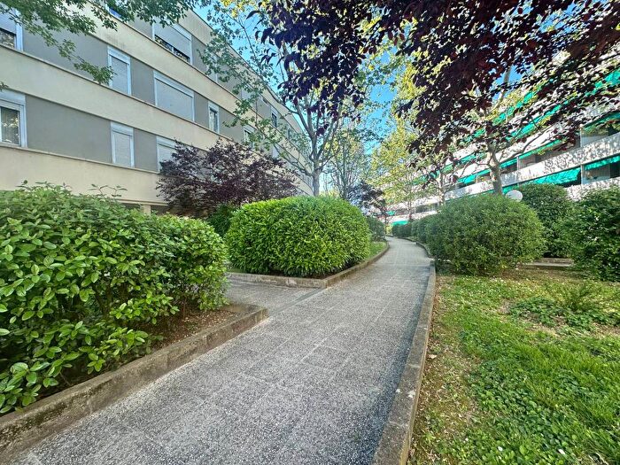 Appartamento trilocale in affitto in Viale Salvador Allende, Centro, Ozzano dellEmilia