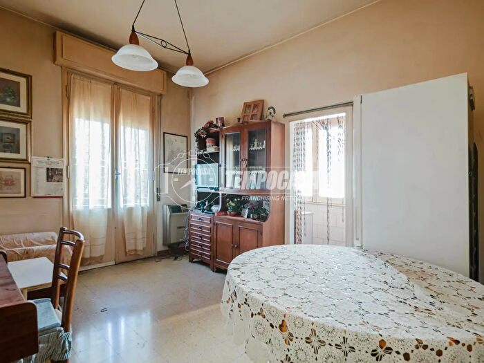 Appartamento trilocale in vendita in Via Sante Fattori, Modena
