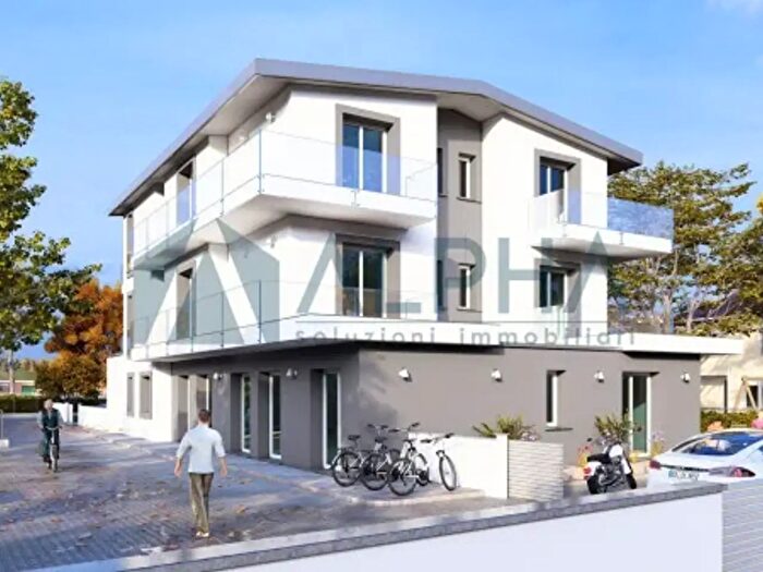 Appartamento trilocale in vendita in Viale Europa Unita, Cervia
