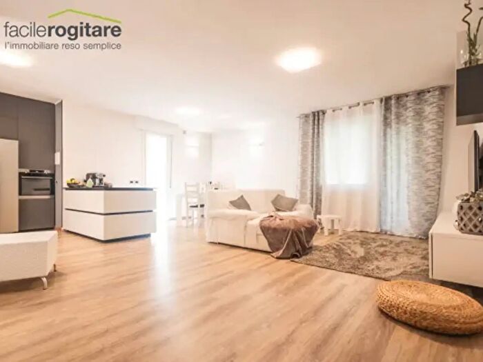 Casa con 6 locali in vendita in Via Palestrina, Misano Adriatico