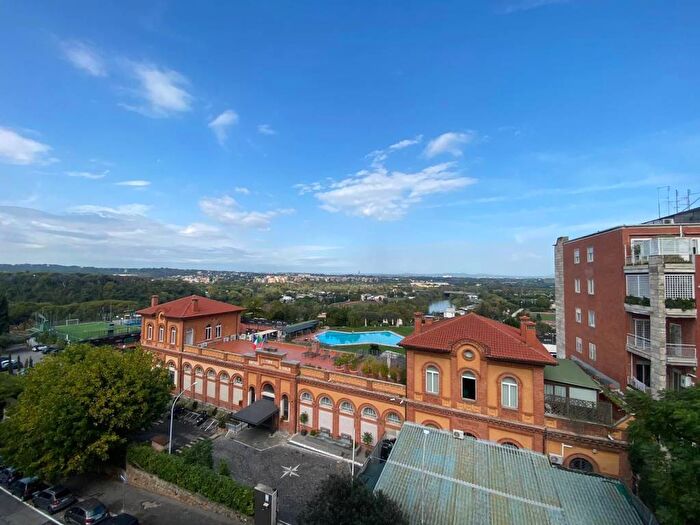 Casa quadrilocale in affitto in Via Gian Giacomo Porro, Parioli, Roma