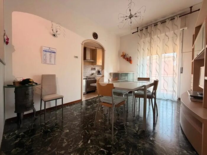 Appartamento trilocale in vendita in Via Achille Grandi, Budrio