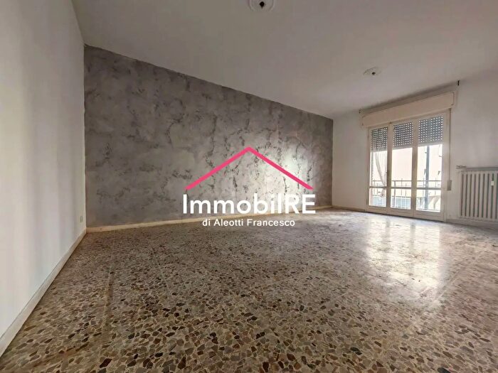 Appartamento trilocale in vendita in Reggio Emilia