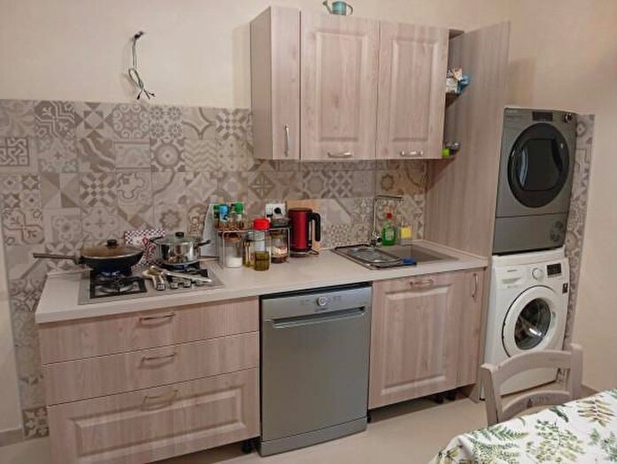 Appartamento con 5 locali in vendita in Terracina