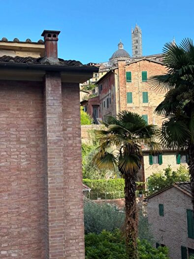 Appartamento quadrilocale in vendita in Siena