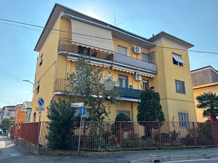 Appartamento bilocale in vendita in Via Pitagora, Limbiate
