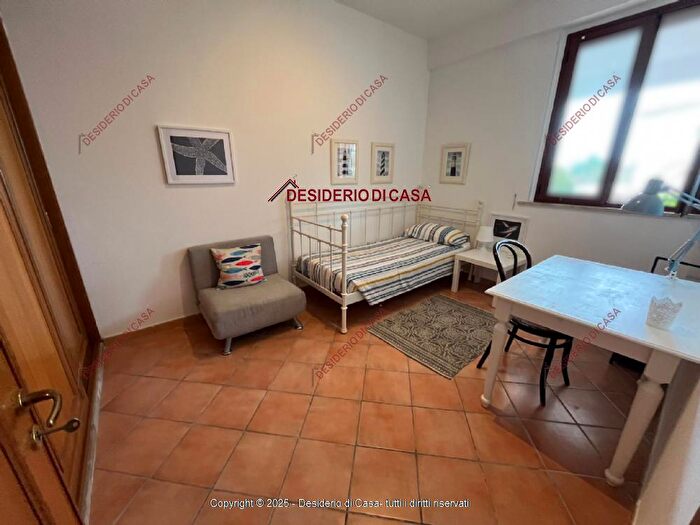 Appartamento con 5 locali in affitto in Palermo