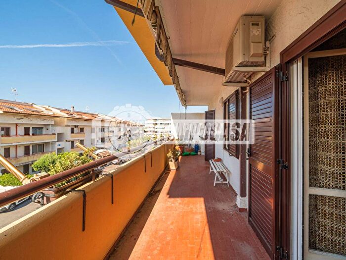 Appartamento trilocale in vendita in Via Cuma, Cerenova, Cerveteri