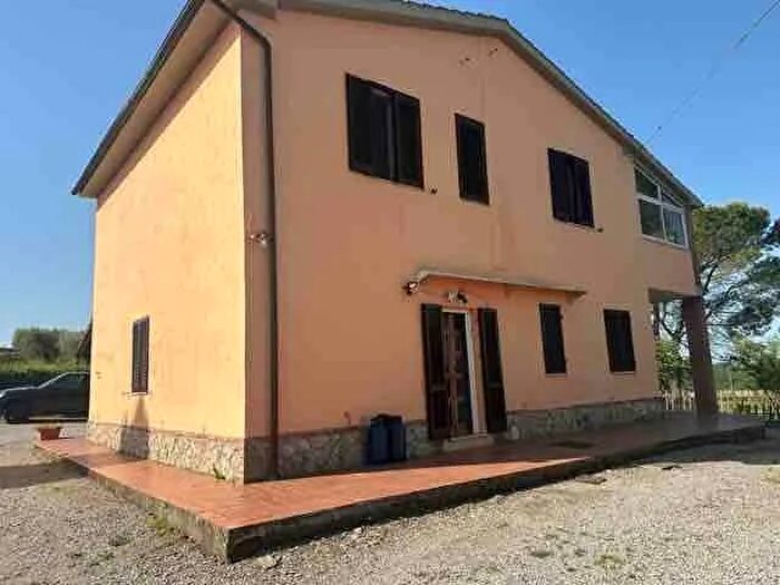 Casa con 8 locali in affitto in Magliano in Toscana, Magliano In Toscana