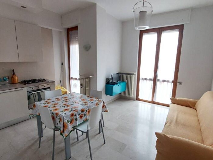 Appartamento trilocale in affitto in Via Campo Sportivo Vecchio, Dante Cheope, Piacenza