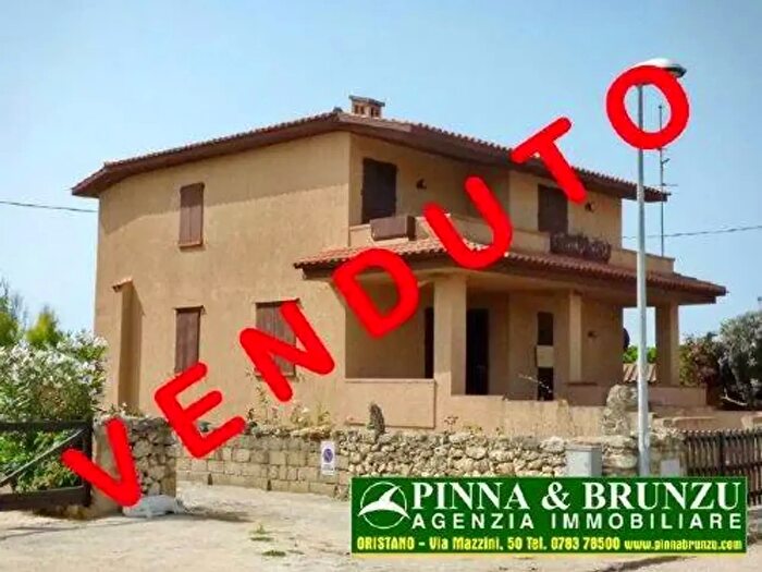 Casa con 10 locali in vendita in Via SImbucada, San Vero Milis