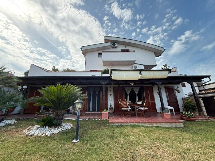 Casa con 5 locali in vendita in Via Alcide De Gasperi, Montesilvano