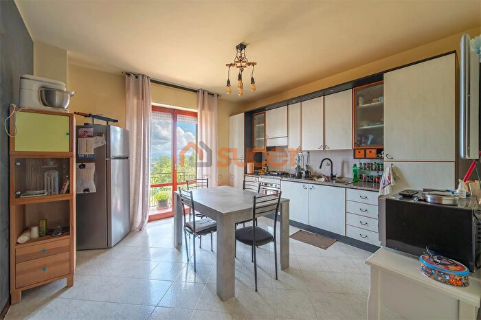 Appartamento quadrilocale in vendita in Via delle Guardie Perugia Pg, Perugia