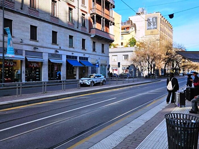 Appartamento trilocale in affitto in Corso Marzo, Montenero, Milano