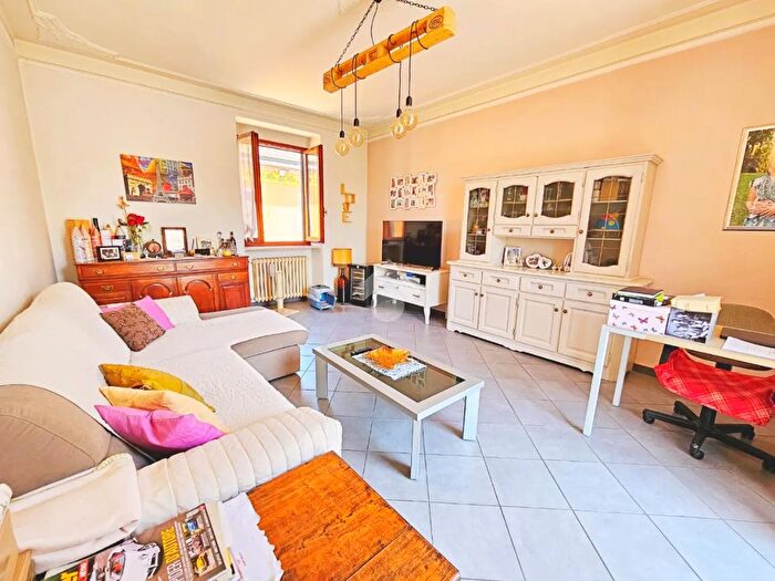 Casa con 7 locali in vendita in Via Giacomo Matteotti di Cascinagrossa, Alessandria