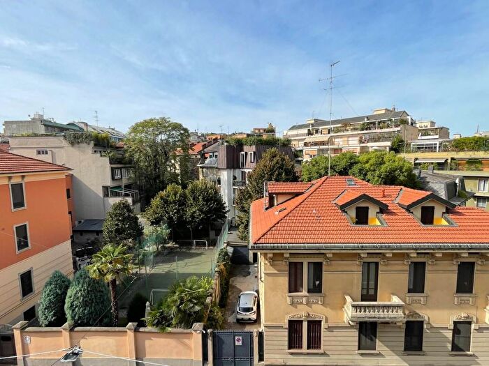 Appartamento quadrilocale in affitto in Corso Vercelli, Vercelli Wagner, Milano