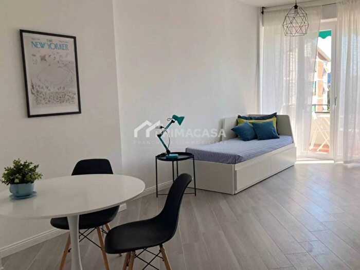 Appartamento in affitto in Viale Ca Granda, Prato Centenaro, Milano