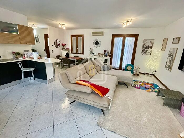 Casa con 5 locali in vendita in Via Casabianca, Lignano Sabbiadoro