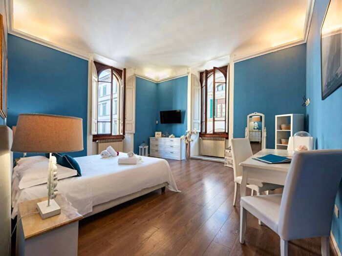 Appartamento trilocale in affitto in Via degli Speziali, Piazza della Repubblica, Firenze