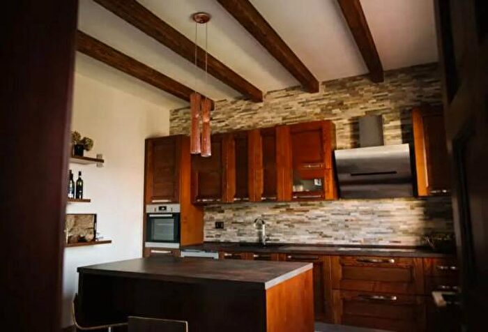 Casa con 6 locali in vendita in Via del Lavoro, Ortona