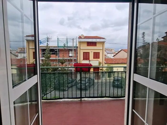 Appartamento quadrilocale in vendita in Carrara