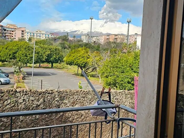 Casa con 5 locali in vendita in Via Luigi Capuana, Acireale