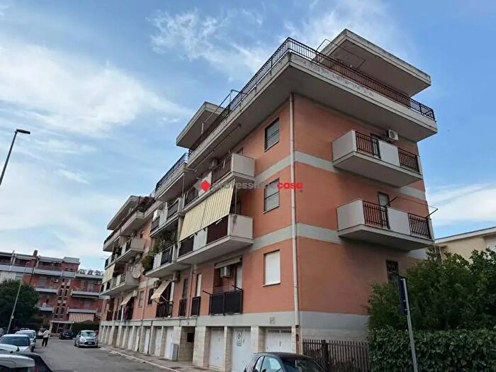Appartamento quadrilocale in vendita in Via Francesco Compagna, Foggia