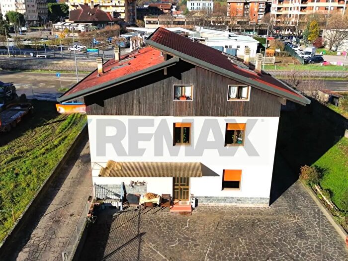 Case in Vendita e in Affitto - 2