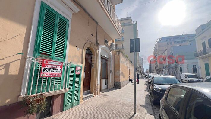 Appartamento trilocale in vendita in Via Bixio, Monopoli