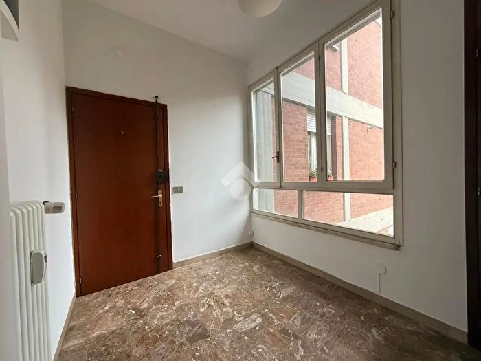 Appartamento con 5 locali in vendita in Via Petrarca, Reggio Emilia