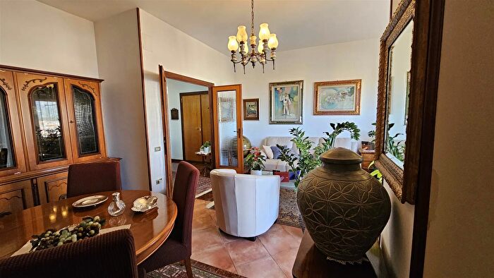 Appartamento con 5 locali in vendita in Iglesias, Iglesias