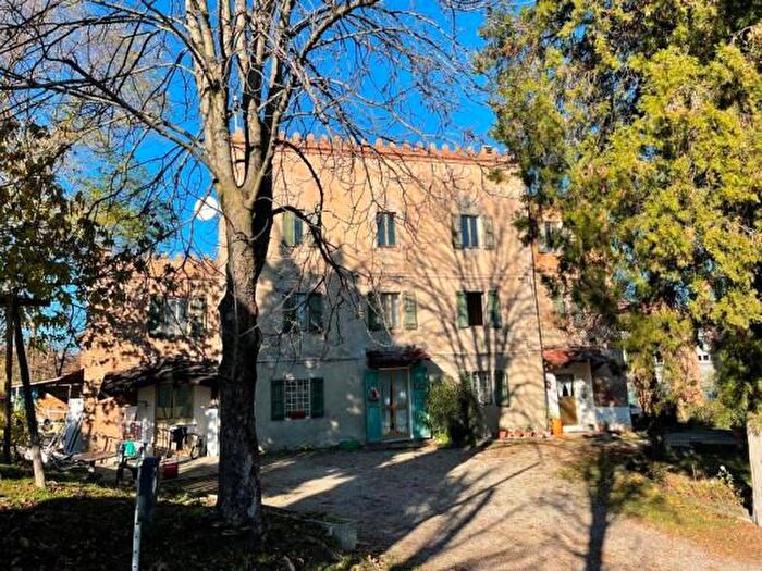 Casa con 6 locali in vendita in Via Sinistra Guerro a, Castelvetro Di Modena