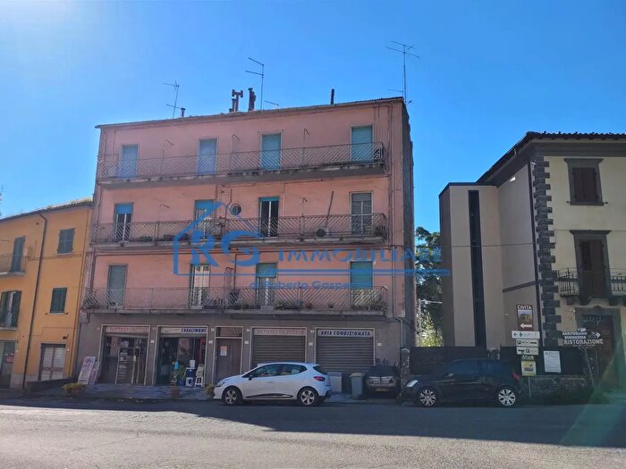 Appartamento trilocale in vendita in Viale Diaz, Bagnoregio