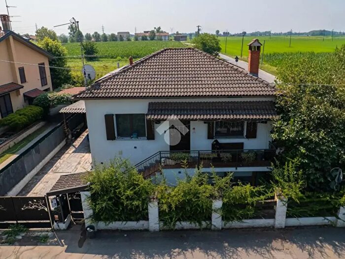 Casa trilocale in vendita in Via Papa Giovanni Paolo II', Trovo