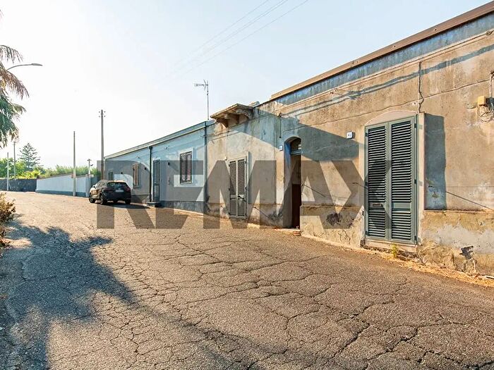 Casa con 5 locali in vendita in Strada, Riposto