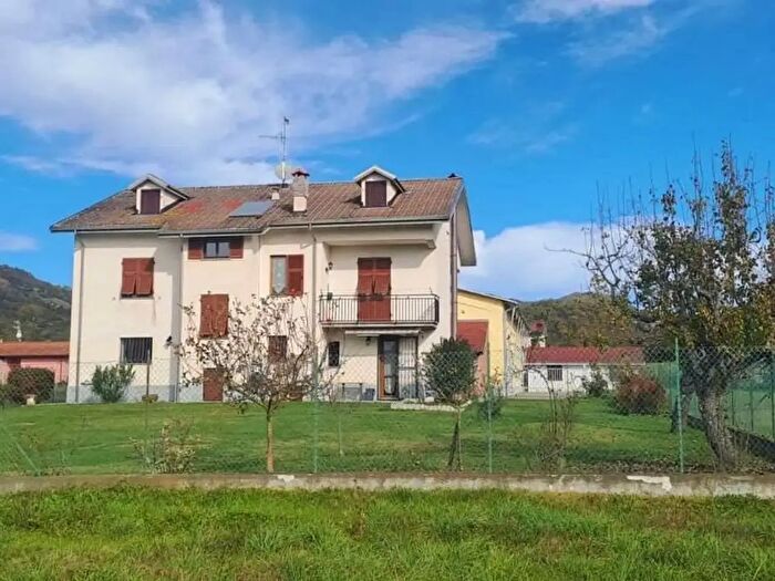 Casa con 7 locali in vendita in Arquata Scrivia
