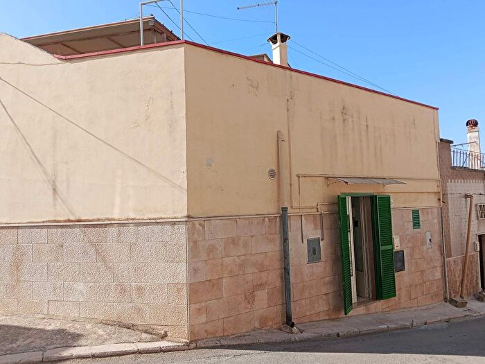 Casa trilocale in affitto in Via Libertà, Centro, Canosa di Puglia