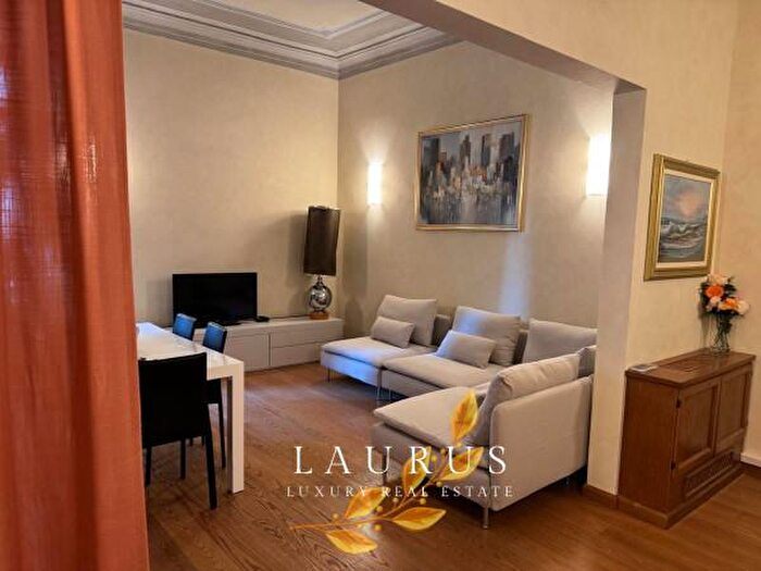 Appartamento con 6 locali in affitto in Piazza dei Mozzi, Firenze